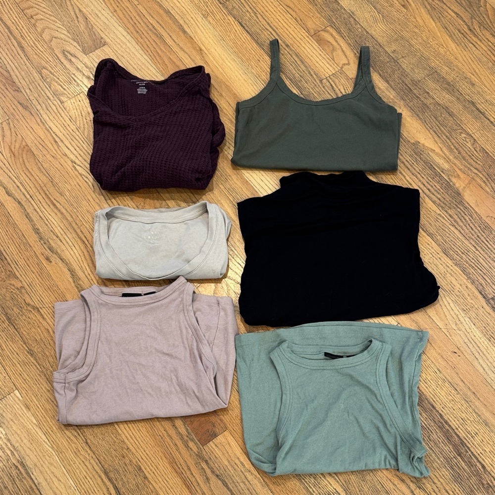 Stylish Women's Tank Tops - Black, Green, Cream, and More Size: Medium - Picture 1 of 8